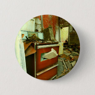 Abandoned Mess 6 Cm Round Badge