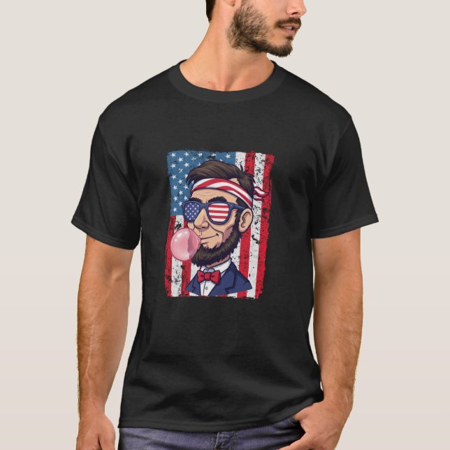 Abe Lincoln Blowing Bubble Funny 4th Of July Men W T-Shirt (Front)