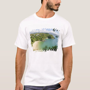 Able Tasman NP, Nelson, New Zealand. The many T-Shirt