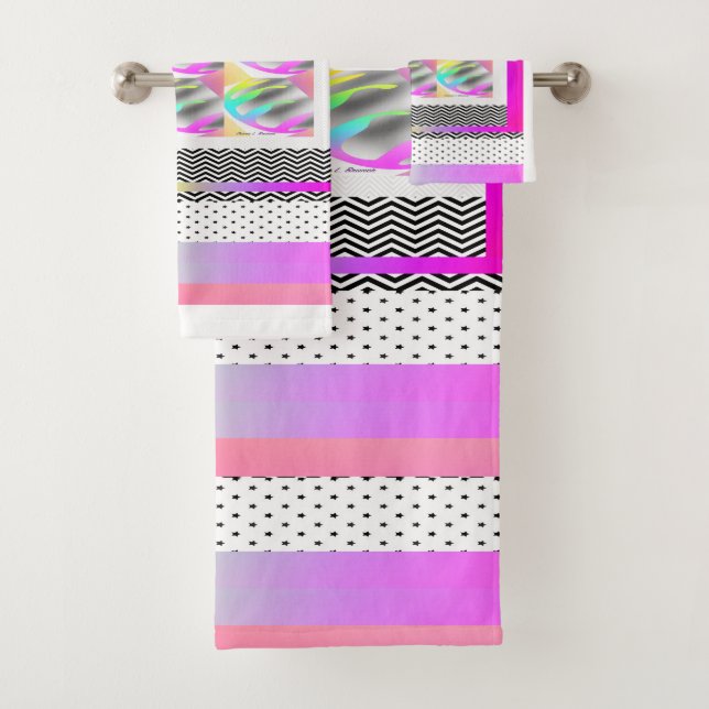 ABSTRACT FEATHERS+CHEVRON Design Bath Towel Set (Insitu)