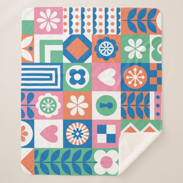 Abstract Floral: Scandinavian Folk Design. Sherpa Blanket (Front)