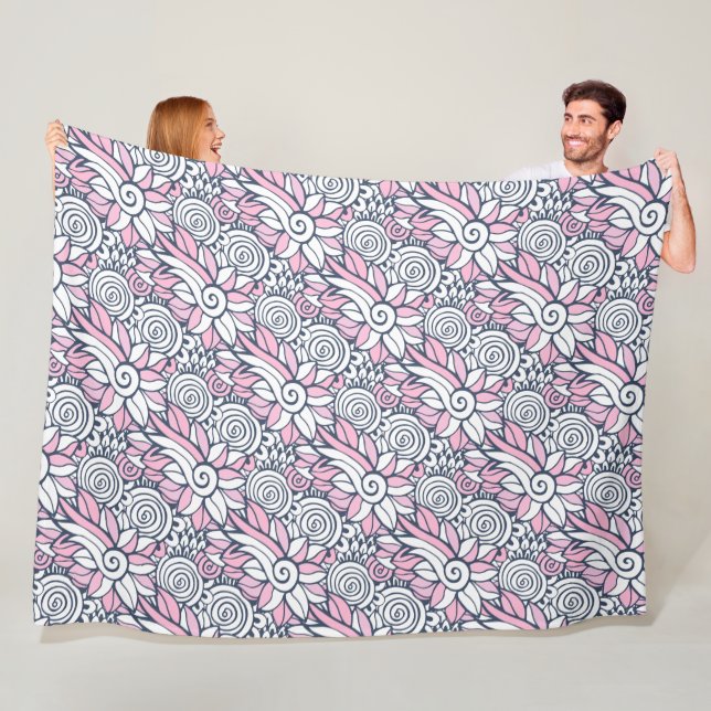 Abstract Flower pattern fleece blankets (In Situ)