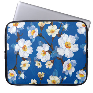 Abstract flower seamless pattern background. Elega Laptop Sleeve