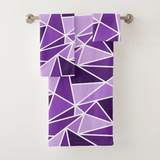 Abstract Geometric Monochrome Purple Bath Towel Set (Insitu)