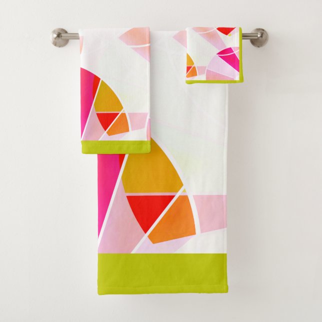 Abstract geometric pattern bath towel set (Insitu)