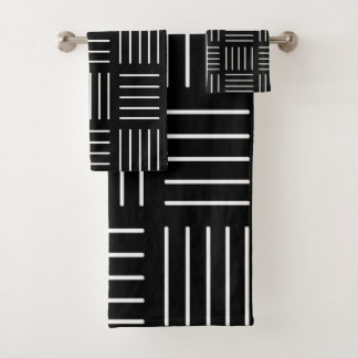 Abstract geometric pattern - black and white. bath towel set