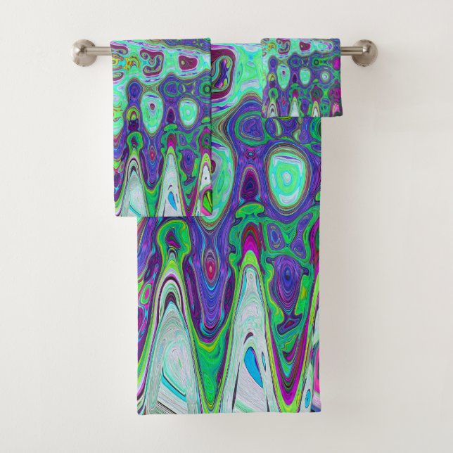 Abstract Green and Purple Wavy Mosaic Retro Bath Towel Set (Insitu)
