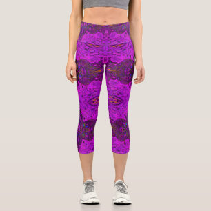 Abstract Magenta and Black Groovy Pattern Capri Leggings