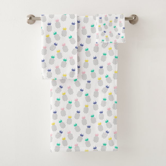 Abstract Pineapples Bath Towel Set (Insitu)