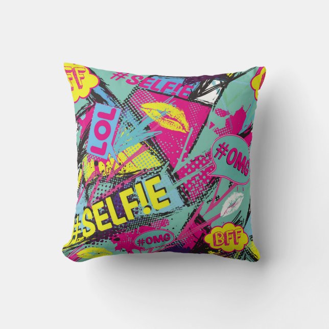 Abstract seamless pattern with Pop art comicspeech Cushion (Front)