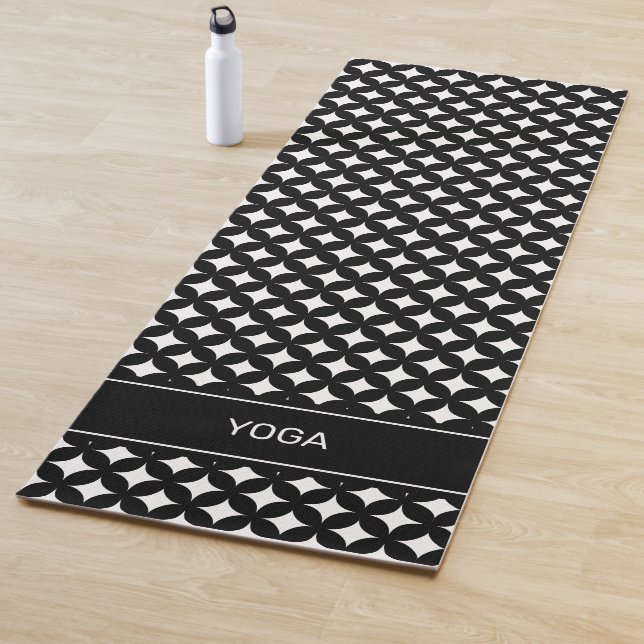 Abstract stars in black and white yoga mat (In Situ)