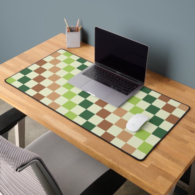 Acid green black chequerboard pattern desk mat (Office 2)