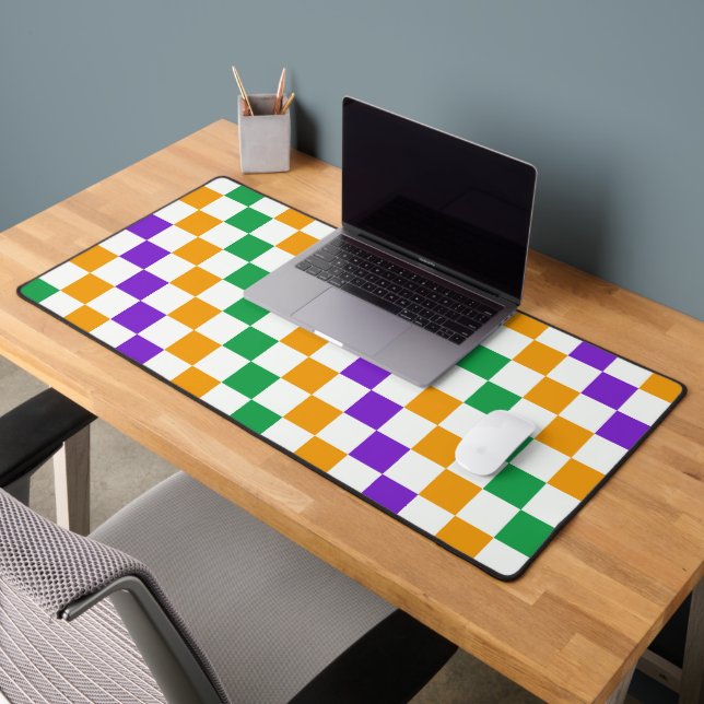 Acid green black chequerboard pattern desk mat (Office 2)