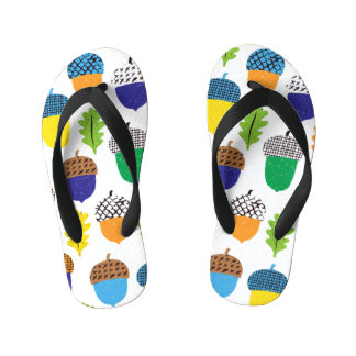 Acorn Autumn: Vintage Leafy Pattern. Kid's Thongs