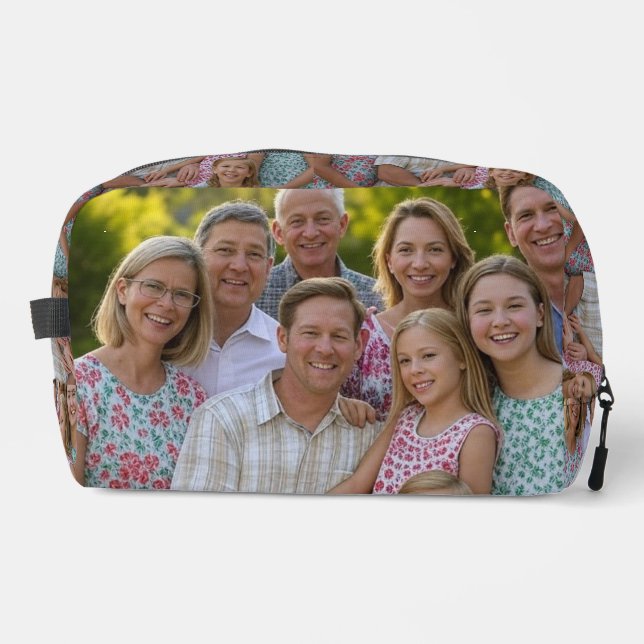 Add Family Reunion Photo Customise Dopp Kit (Front)