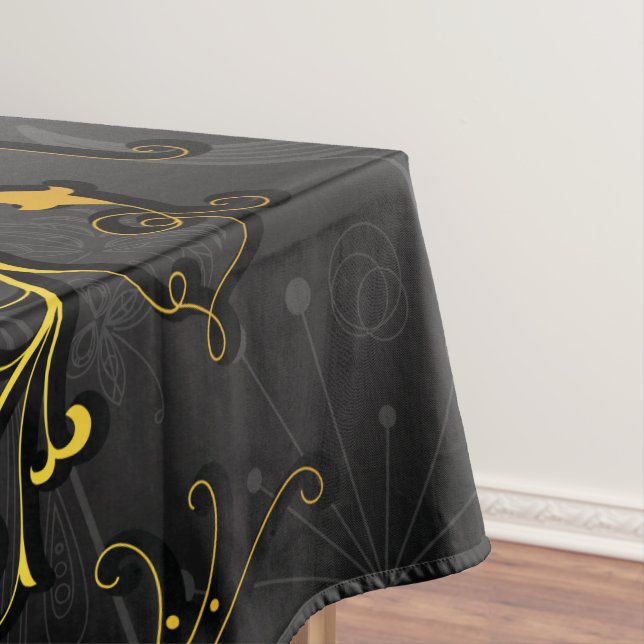 Add your name and initial tablecloth (In Situ)