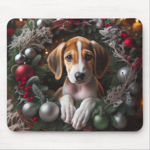 Adorable American Foxhound Puppy X-Mas Wreath Mouse Pad