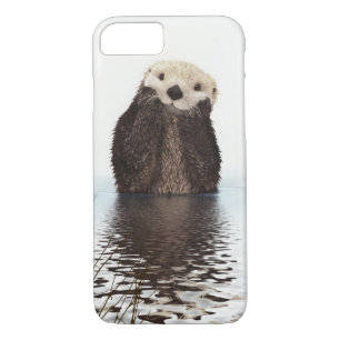 Adorable Smiling Otter in Lake iPhone 8/7 Case