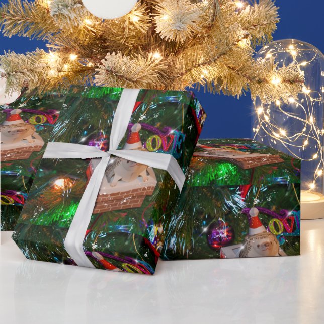 Adorables Christmas Hedgehog On A Tree Wrapping Paper (Holidays)