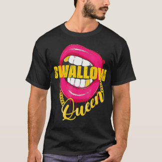 Adult Humour Swallow Queen Lips Golden Necklace Na T-Shirt