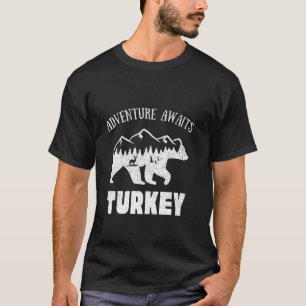 Adventure Awaits Turkey Retro Outdoors Turkey Vaca T-Shirt