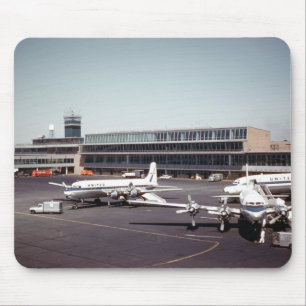 Aeroplanes Mouse Pad