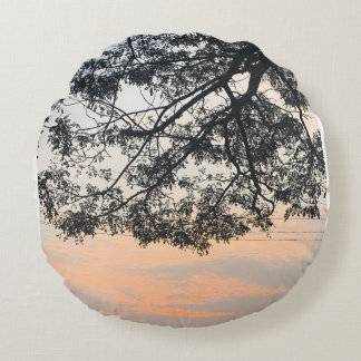 Aesthetic Tree Silhouette Against Pastel Sunset Sk Round Cushion