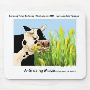Agrazing Maize (Funny Cow Gifts Cards Tees Etc) Mouse Pad
