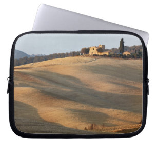 Agricultural field at sunset, Val d'Orcia, Tusca Laptop Sleeve
