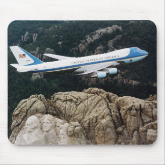 Air Force One flying over Mount Rushmore Mousepad