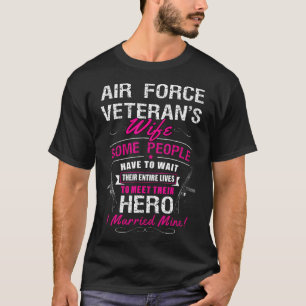 Air Force Veteran'S Wife T-Shirt