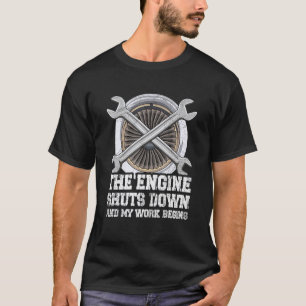 Aircraft Engineering Design For An Aeroplane Mecha T-Shirt