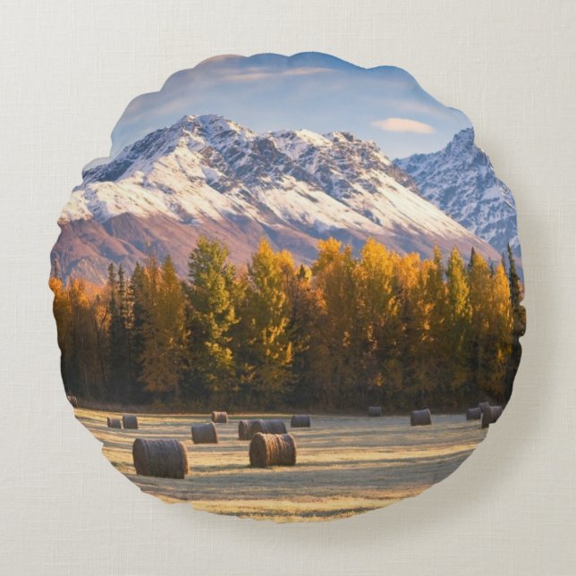 Alaska Farming Round Cushion (Front)