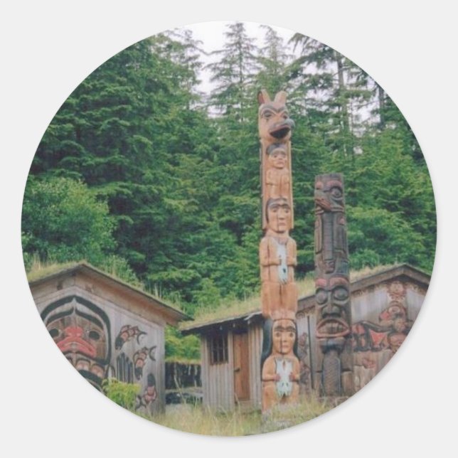 Alaska Totem Poles Classic Round Sticker (Front)