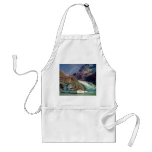 Alaskan Mountain View with Boat Standard Apron