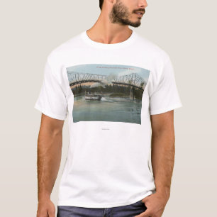 Albany, Oregon - Paddle Boat Crossing Willamette T-Shirt
