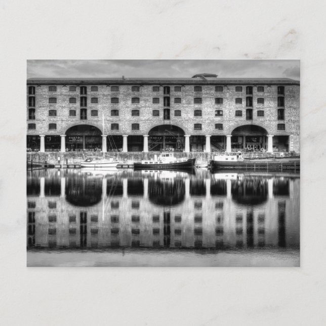 Albert Dock Liverpool  Holiday Postcard (Front)