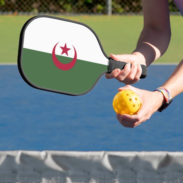 Algeria flag pickleball paddle (Insitu)