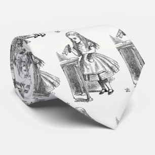 Alice in Wonderland - Alice Finds the Golden Crown Tie