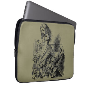 Alice in Wonderland - Alice in the wonderland of k Laptop Sleeve
