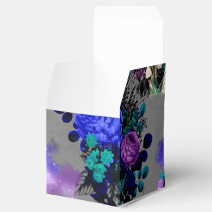 Alice in Wonderland Caterpillar Smoking Flowers Favour Box