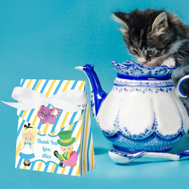 Alice in Wonderland Cute Kids Birthday Party Favour Box (Creator Uploaded)