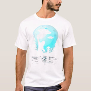 Alien And Bigfoot Full Moon Sasquatch Ufo For Men T-Shirt