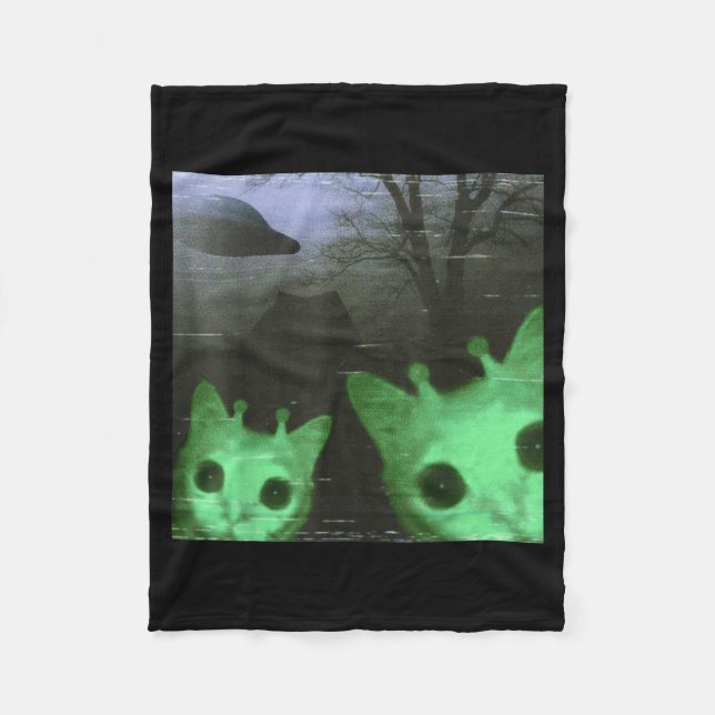 Alien Cats Ufo Funny Creepy Cat Meme For Men Women Fleece Blanket (Front)