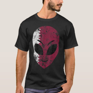 Alien Face V intage Retro Qatar Flag T-Shirt
