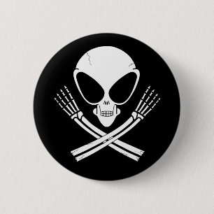 alien jolly rodger 6 cm round badge