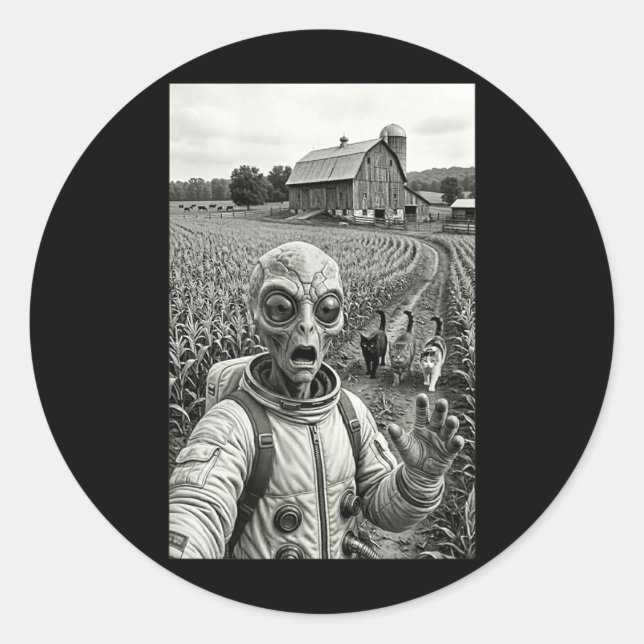 Alien Selfie with Cats Funny Classic Round Sticker (Front)