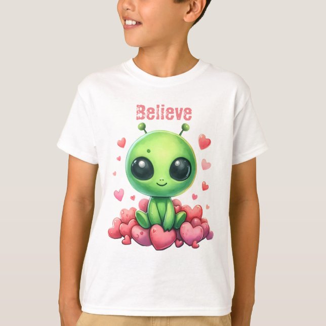 alien sitting on hearts Love UFO Believe scifi top (Front)