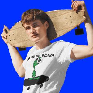 ALIEN SKATEBOARDER FUNNY T-Shirt