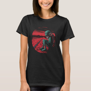 Alien Trip SciFi Desert Retro Fantasy Art Graphic T-Shirt